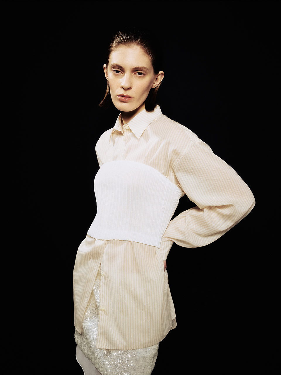 [ARIK.] [24SS] MATAR pleats tube top White