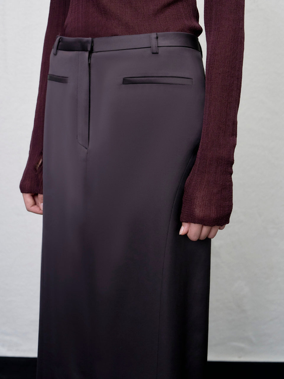 【ARIK. アリク AW】Lyra satin maxi skirt Plum Brown