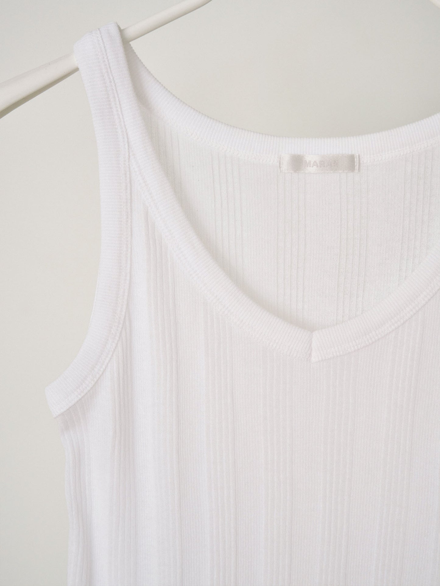 Summer V-neck Sleeveless - Ivory