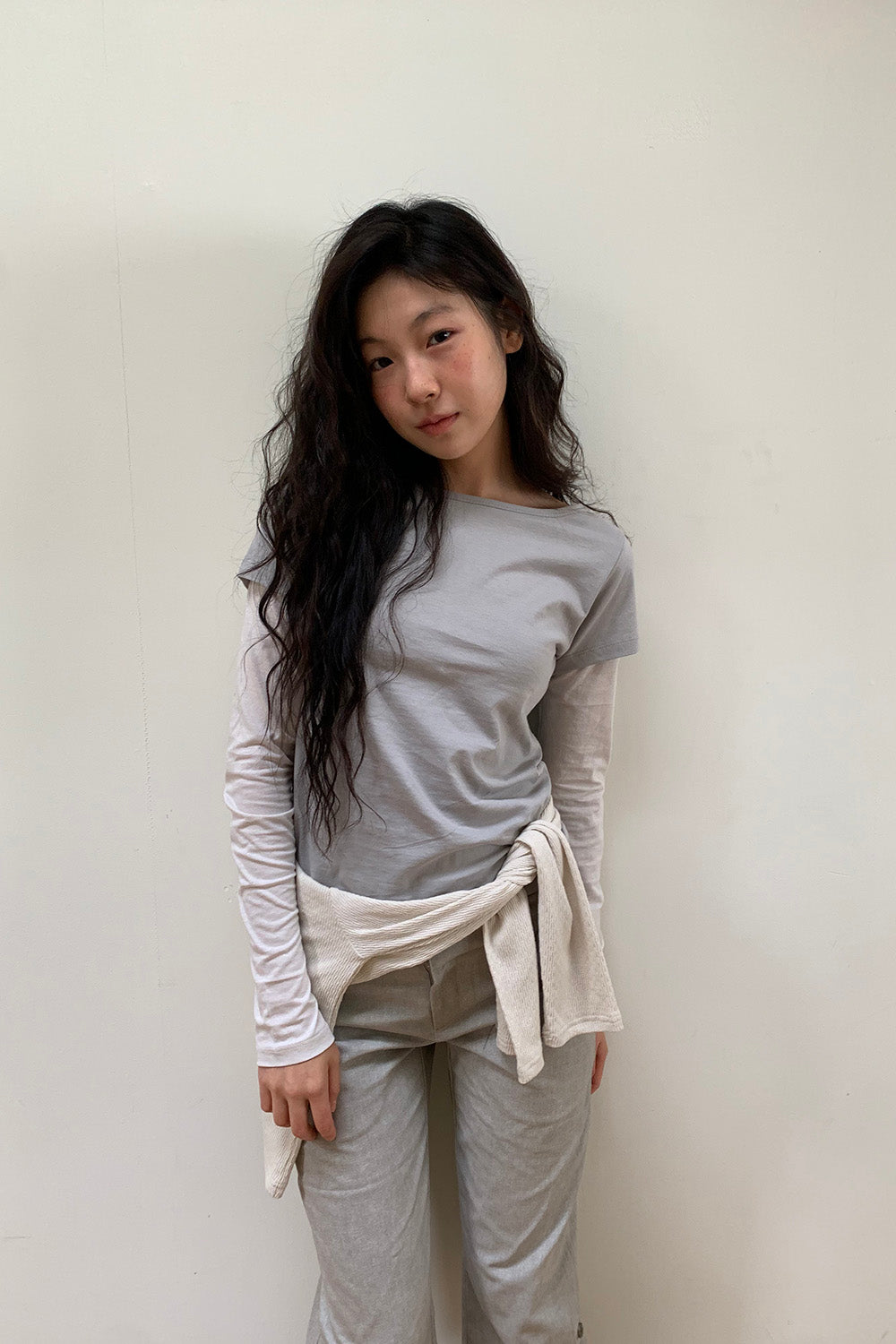 FLORAL LABEL LAYERED T-SHIRT, GRAY