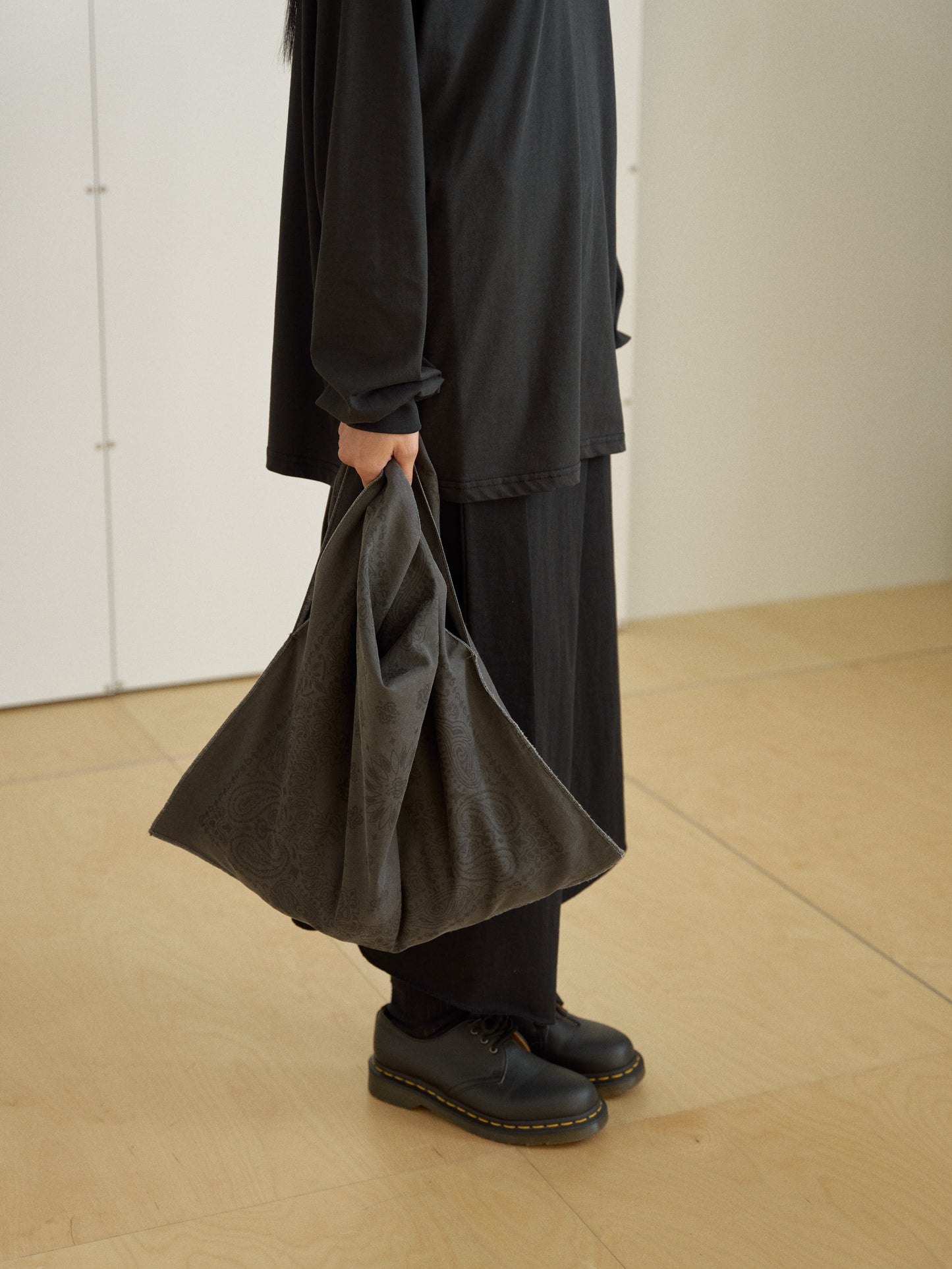 Pigment Square Bag - Charcoal