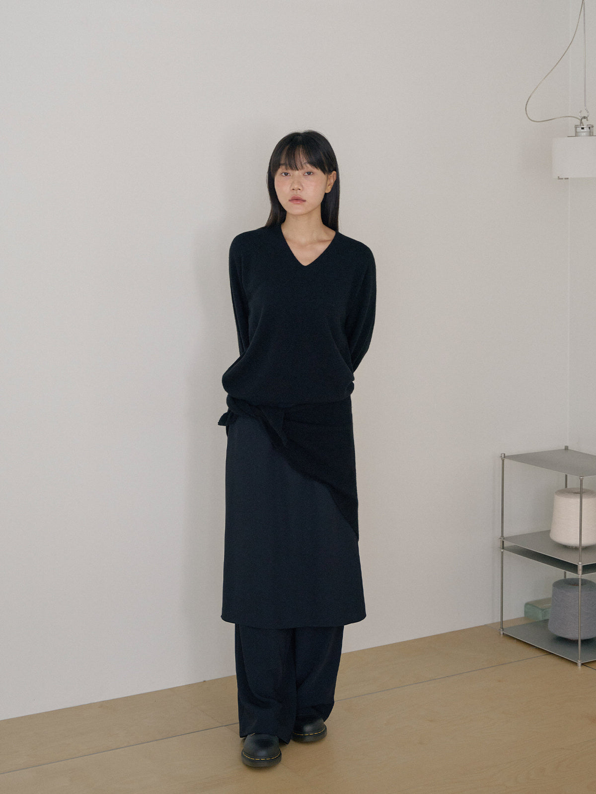 Cashmere Blend V-neck Pullover - Black 6