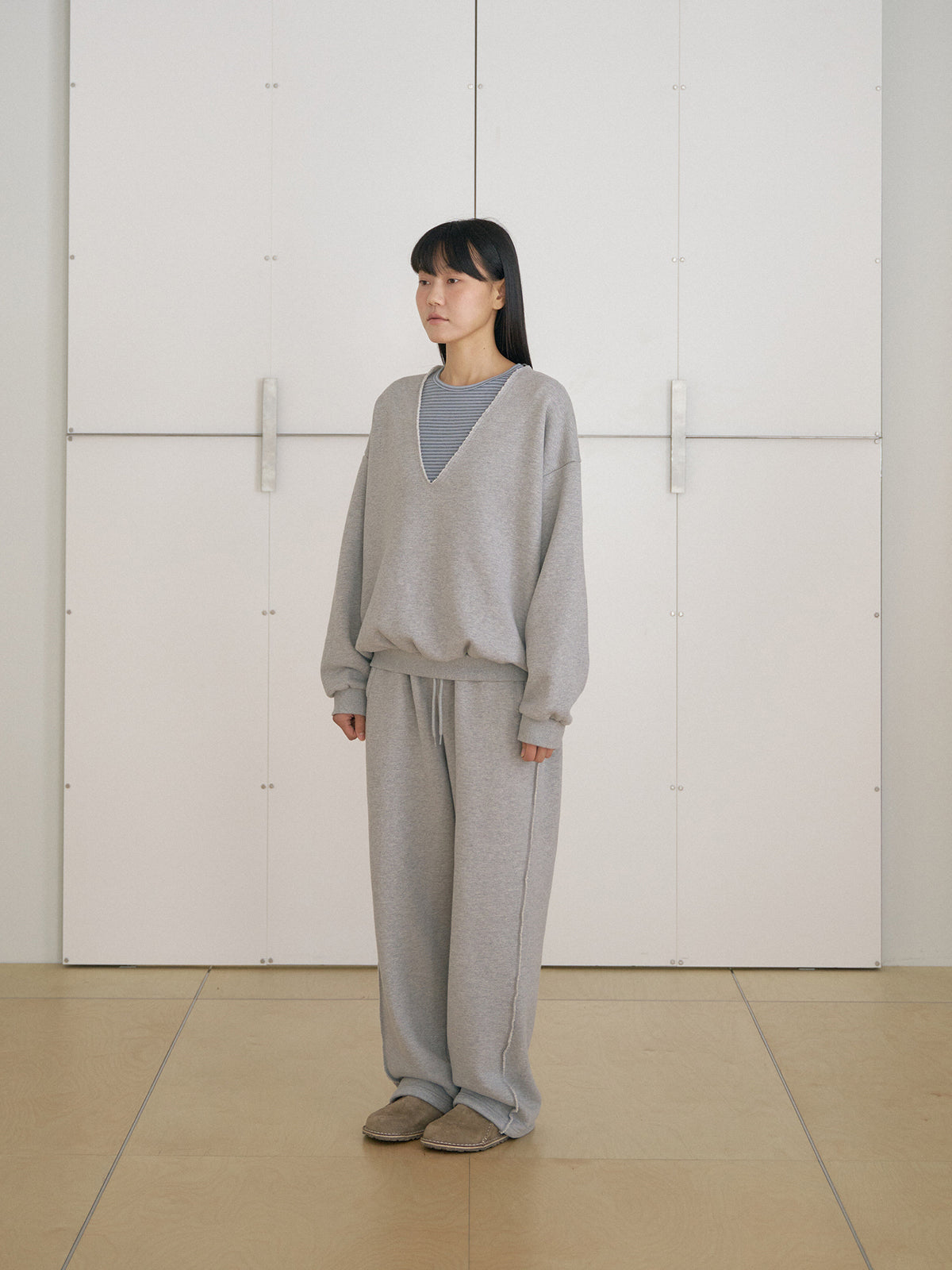 MARAN Raw Edge Sweatshirt - Gray 商品画像19/21