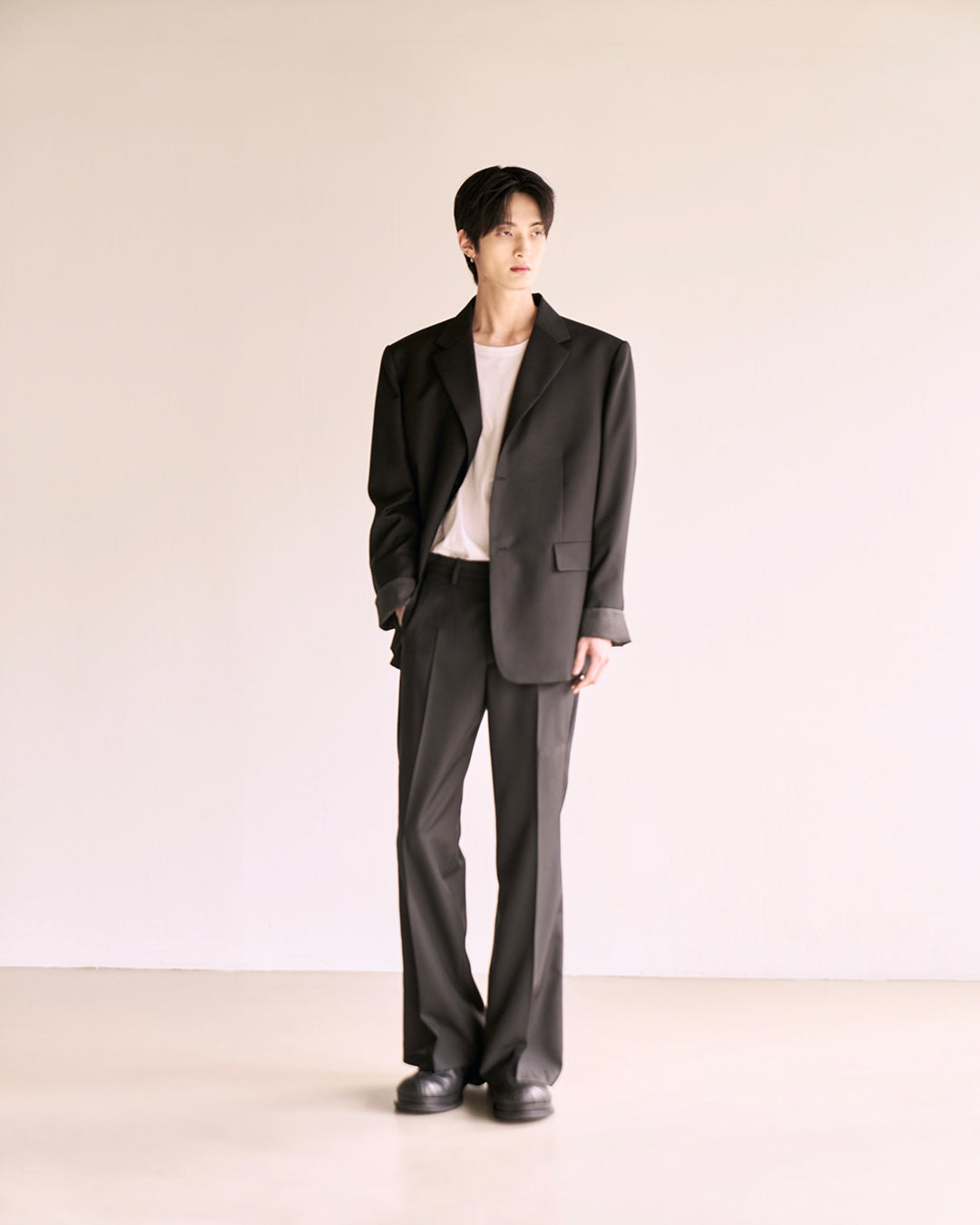 Choke Pocket Wool Flare Slacks_Black