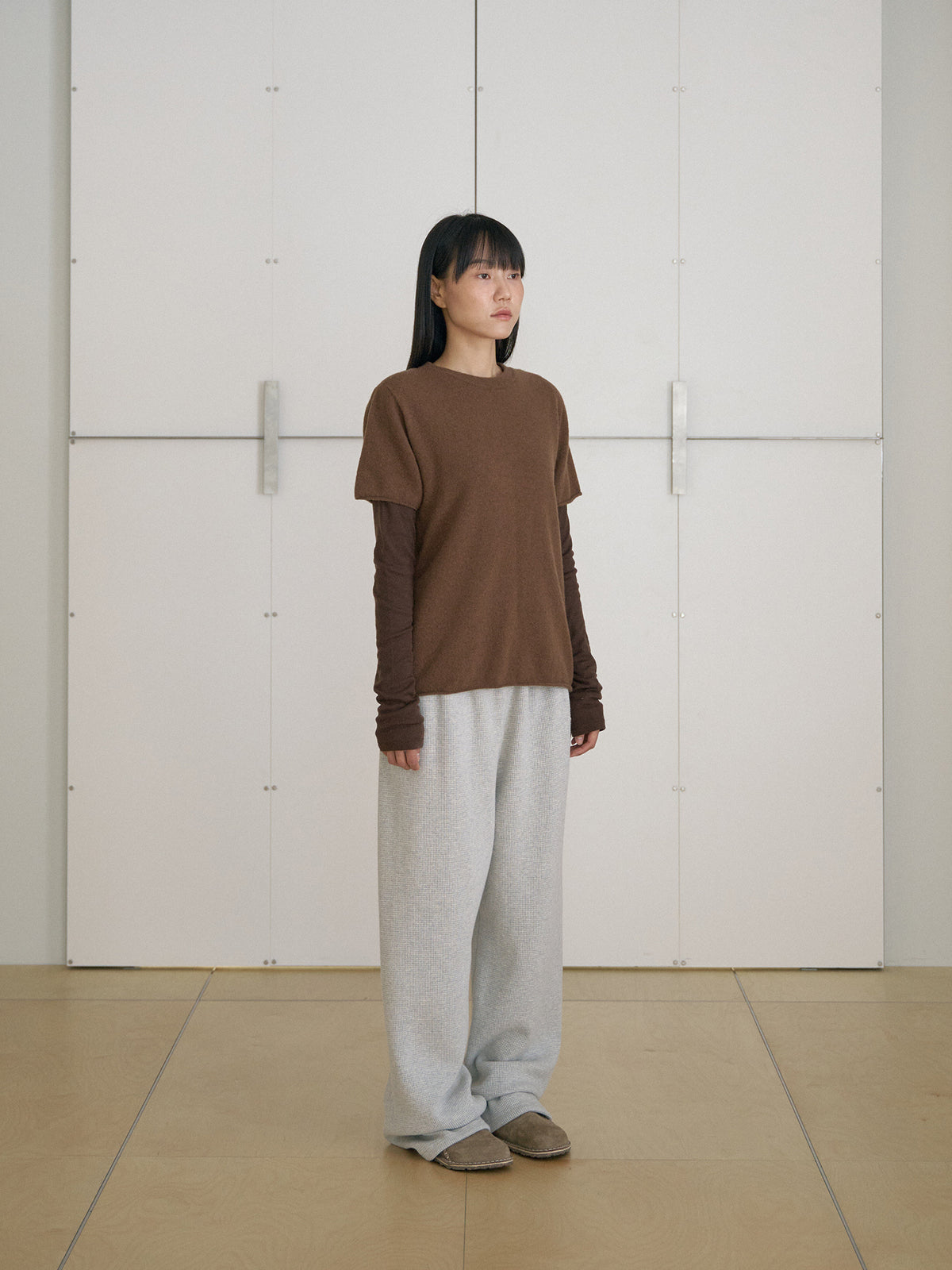 MARAN Cutoff Short Sleeve Pullover - Brown 商品画像17/21
