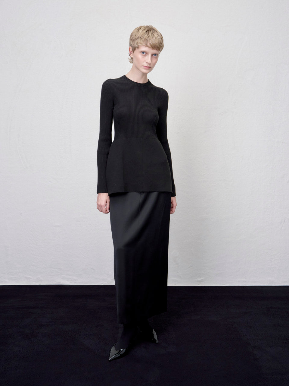 【ARIK. アリク AW】 Ara panel flare knit top Black