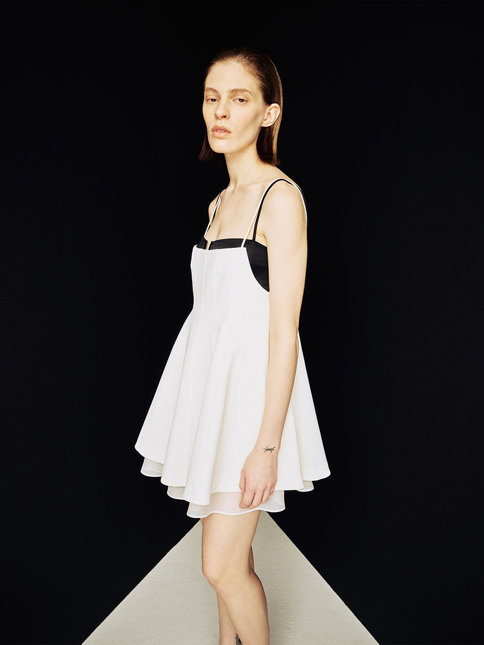 [ARIK.] [24SS] PISCES Layered panel sleeveless dress top Ivory