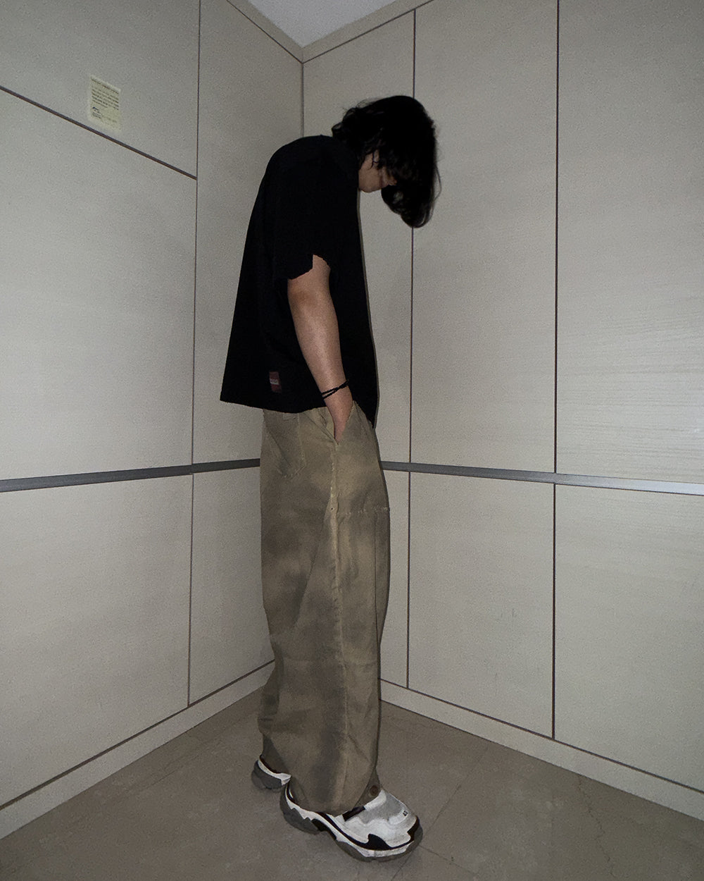 Scarred cross tee BK