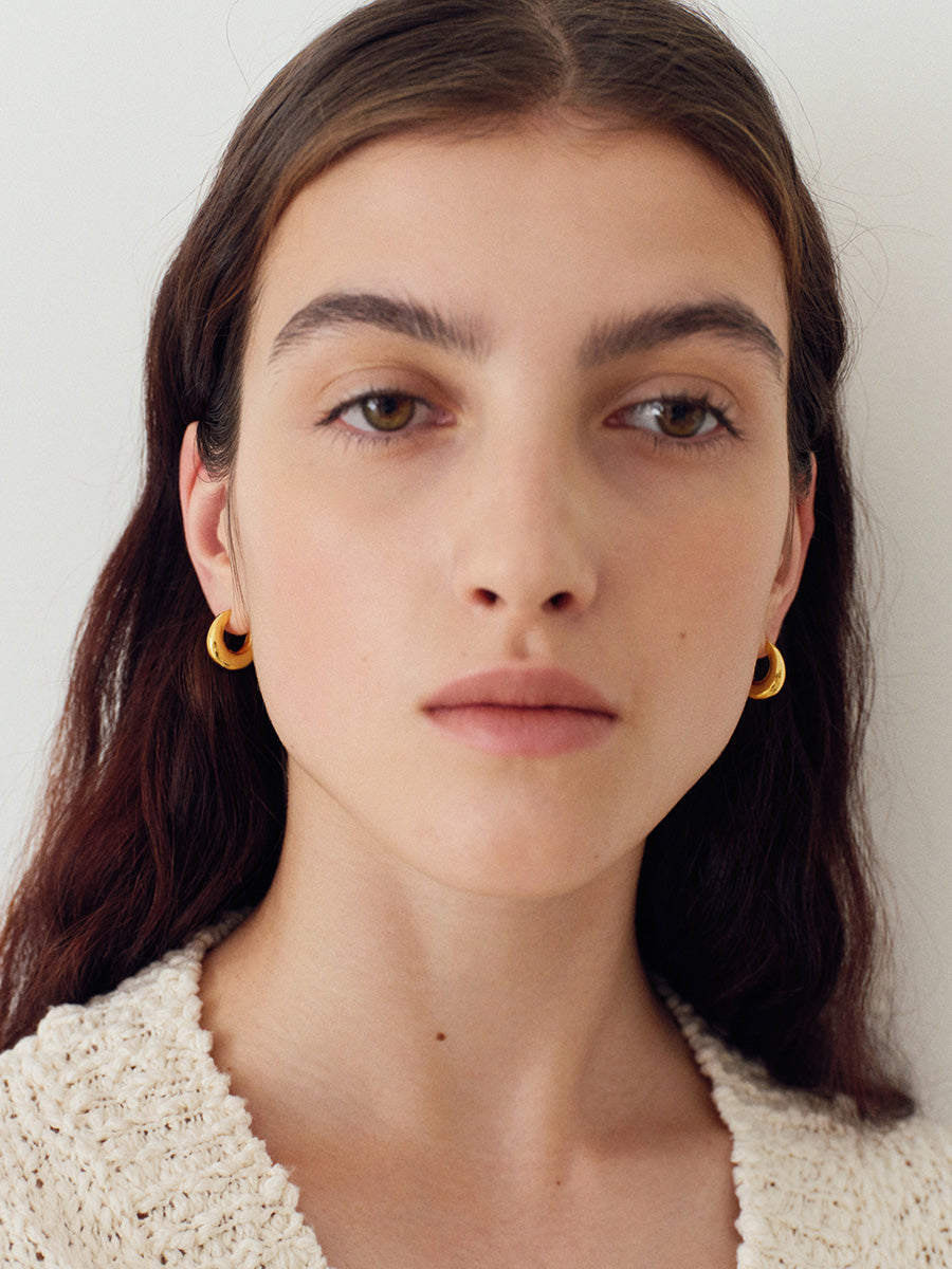 Day hoops earring