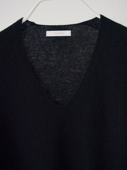 Cashmere Blend V-neck Pullover - Black 9