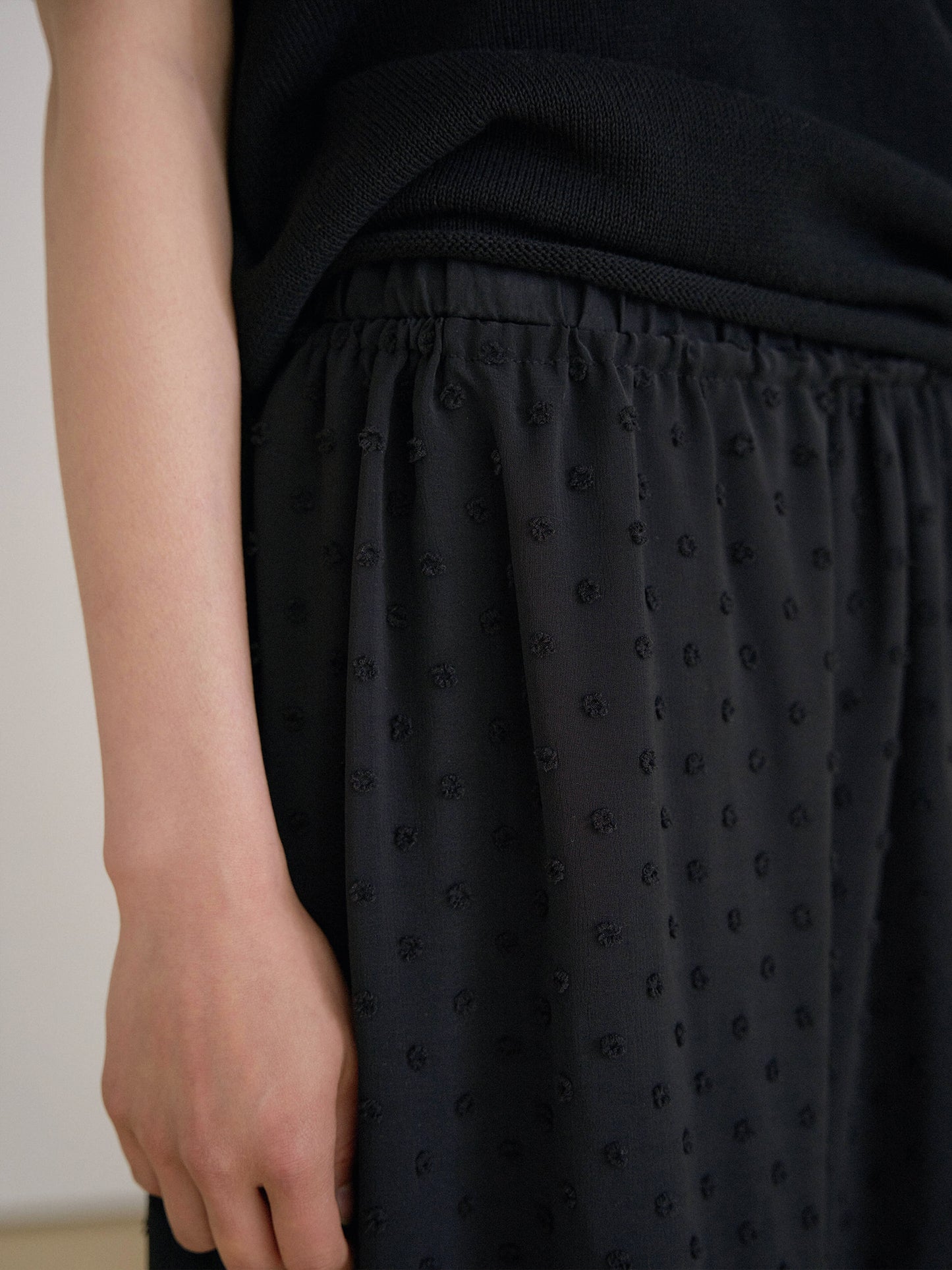 Dot Slit Skirt - Black