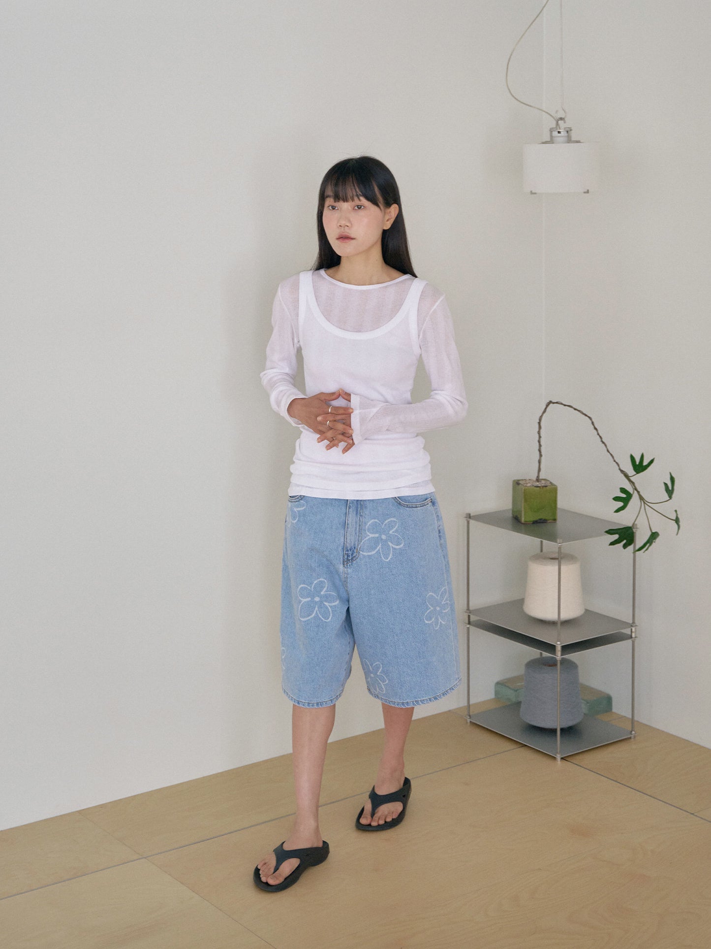 Flower Denim Shorts - Light Indigo