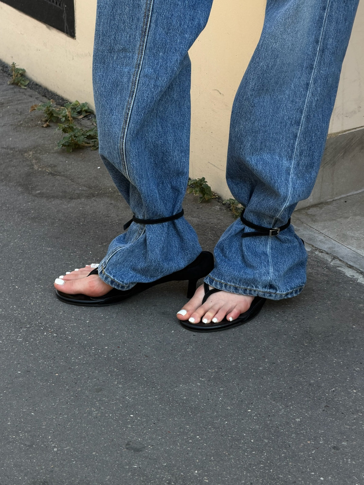 Hook Raw Denim
