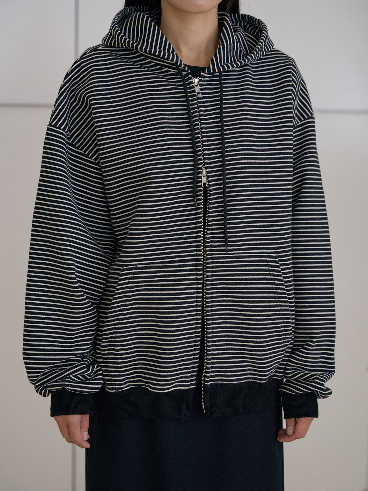 Stripe Hoodie Zip-up - Black 10