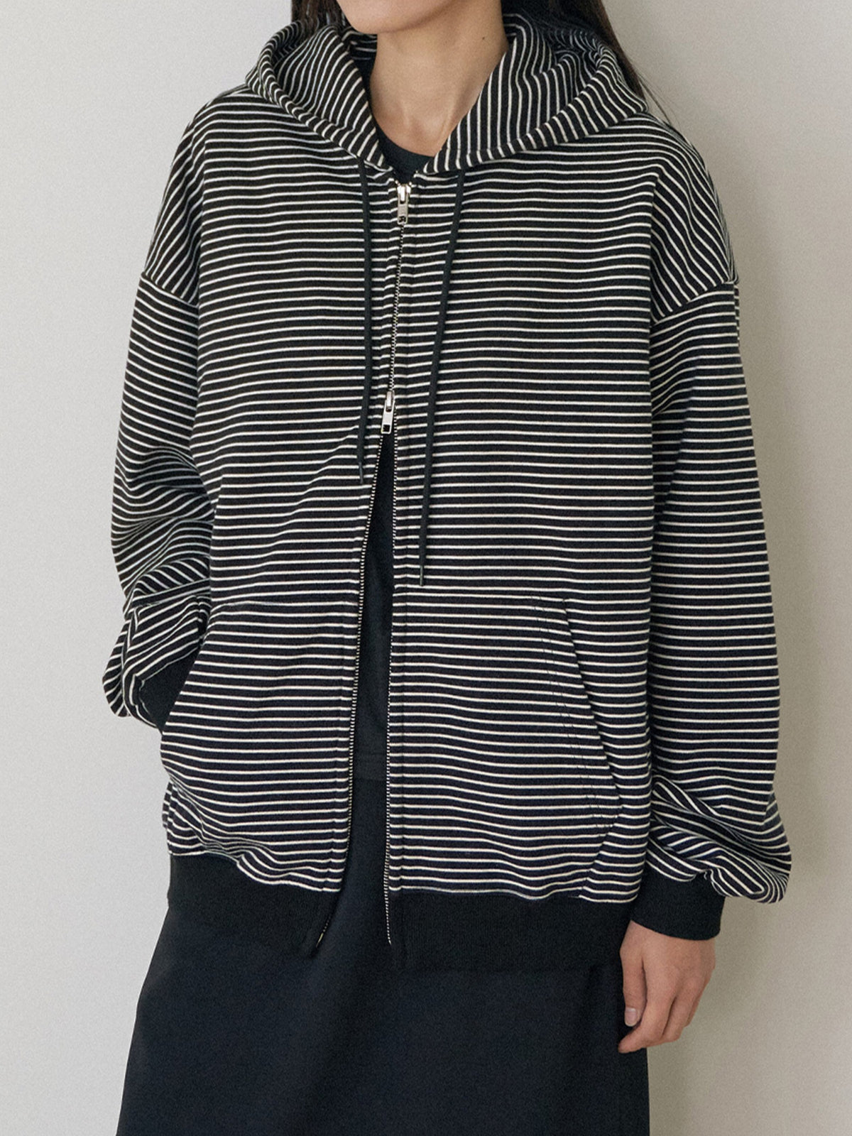 Stripe Hoodie Zip-up - Black 1