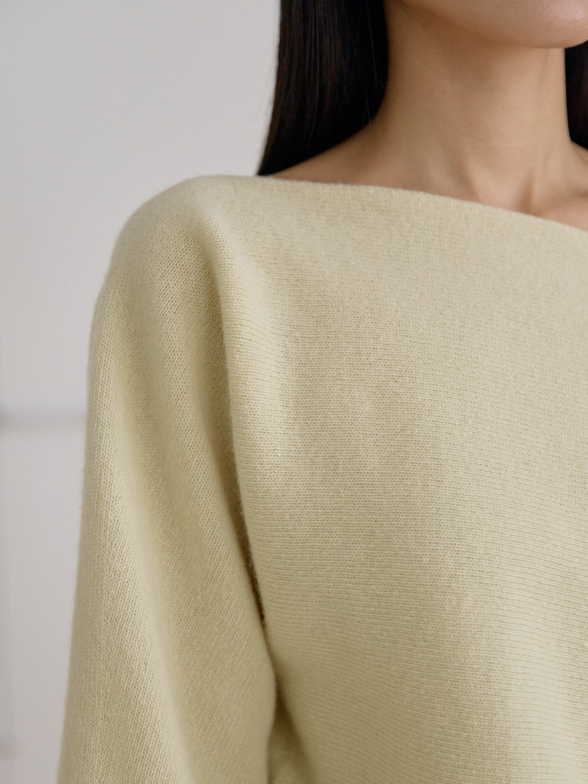 Flow Boat Neck Pullover - Pale Yellow 11
