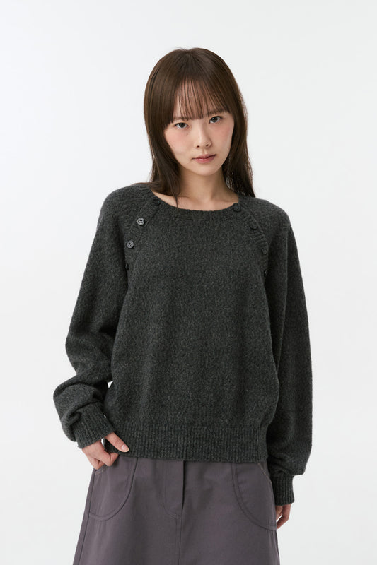 BUTTON DETAIL RAGLAN KNIT, CHARCOAL