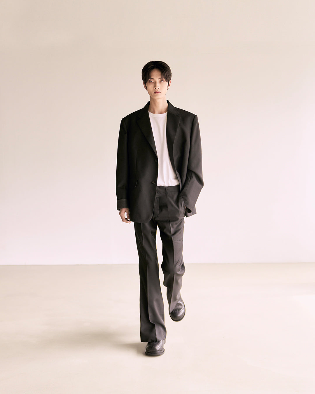 Choke Pocket Wool Flare Slacks_Black