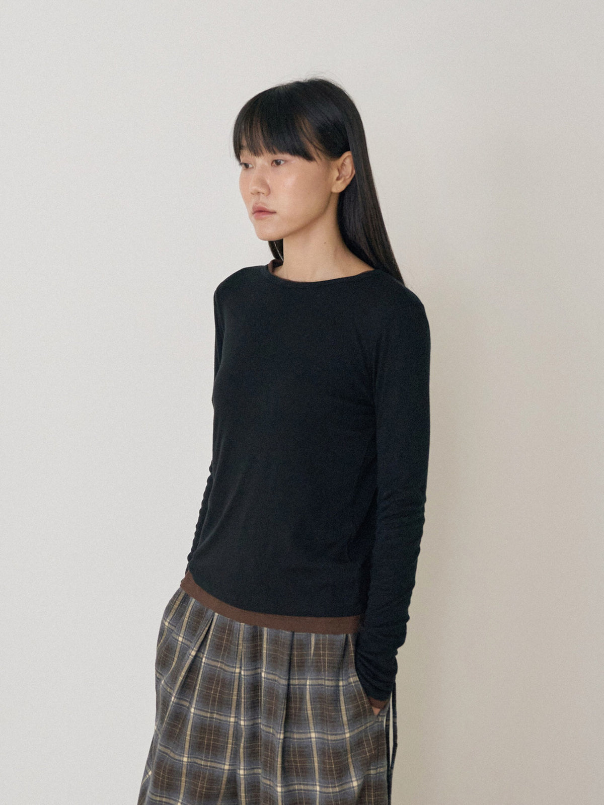 Finger Hole Long Sleeve - Black 1