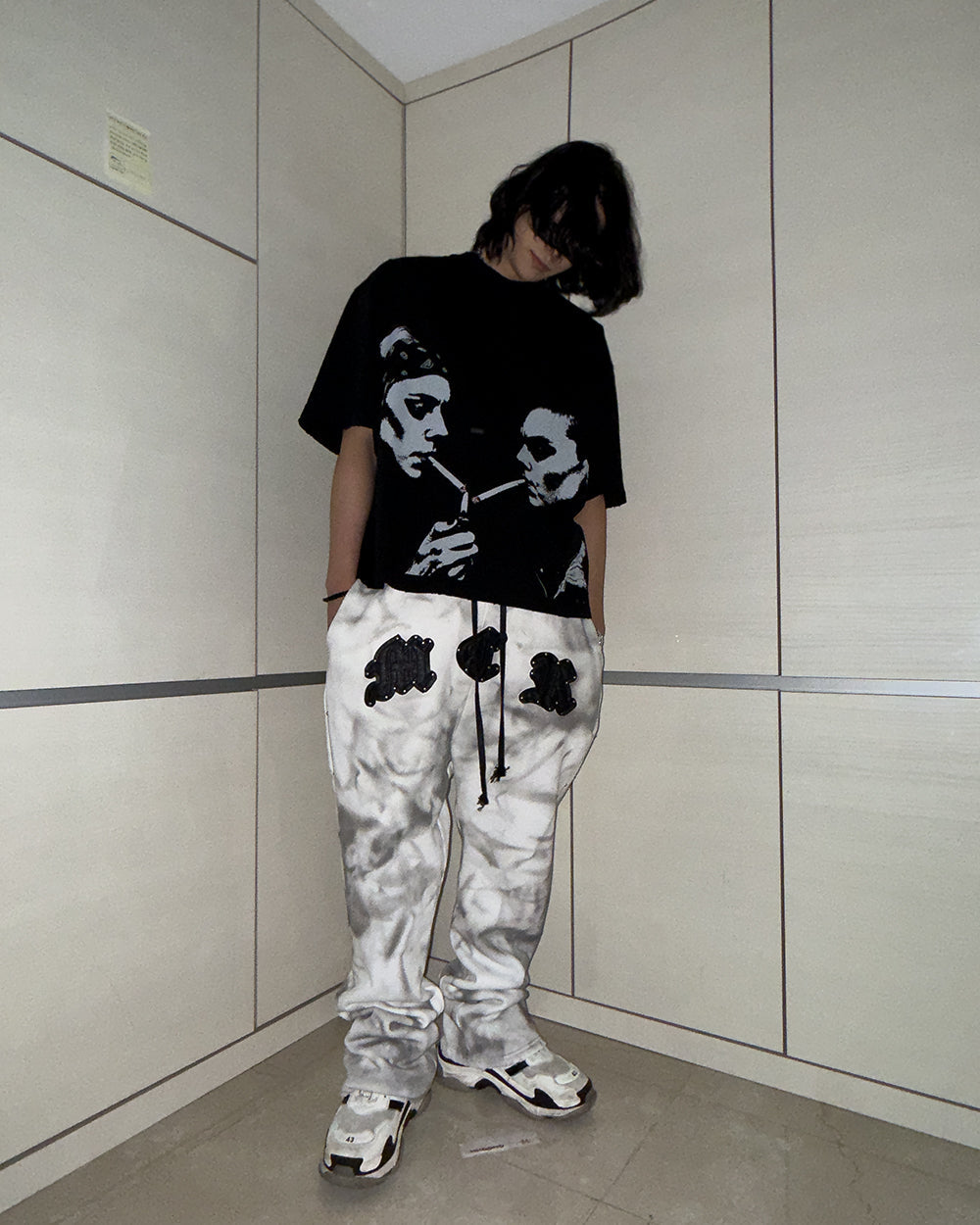 Smoking girls tee BK