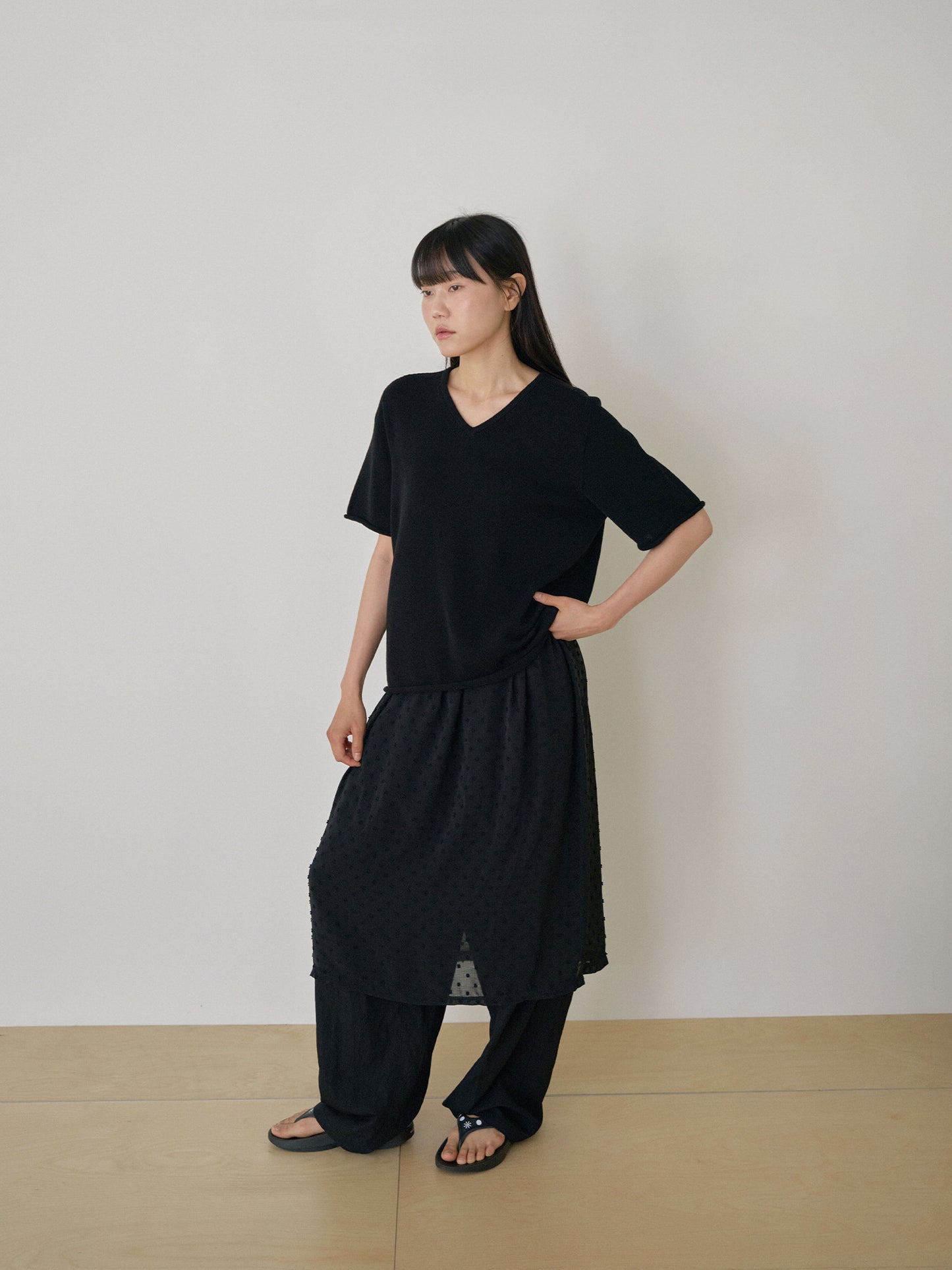 Dot Slit Skirt - Black