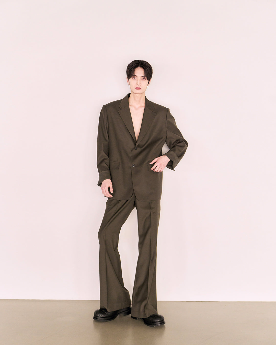 Choke Pocket Wool Flare Slacks_Khaki Brown