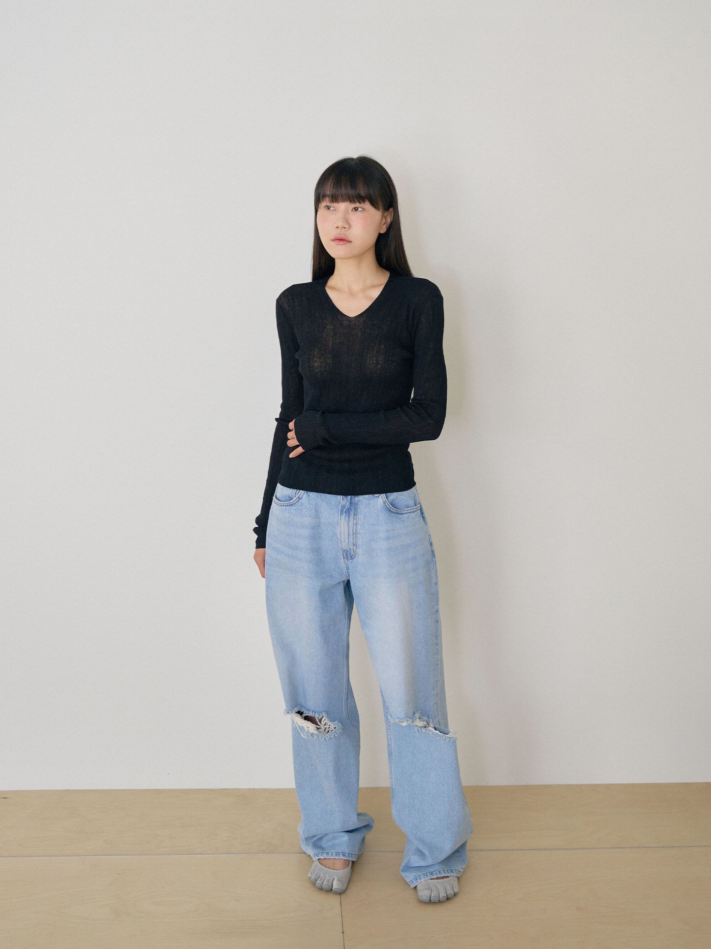 Multi Rib V-neck Pullover - Black