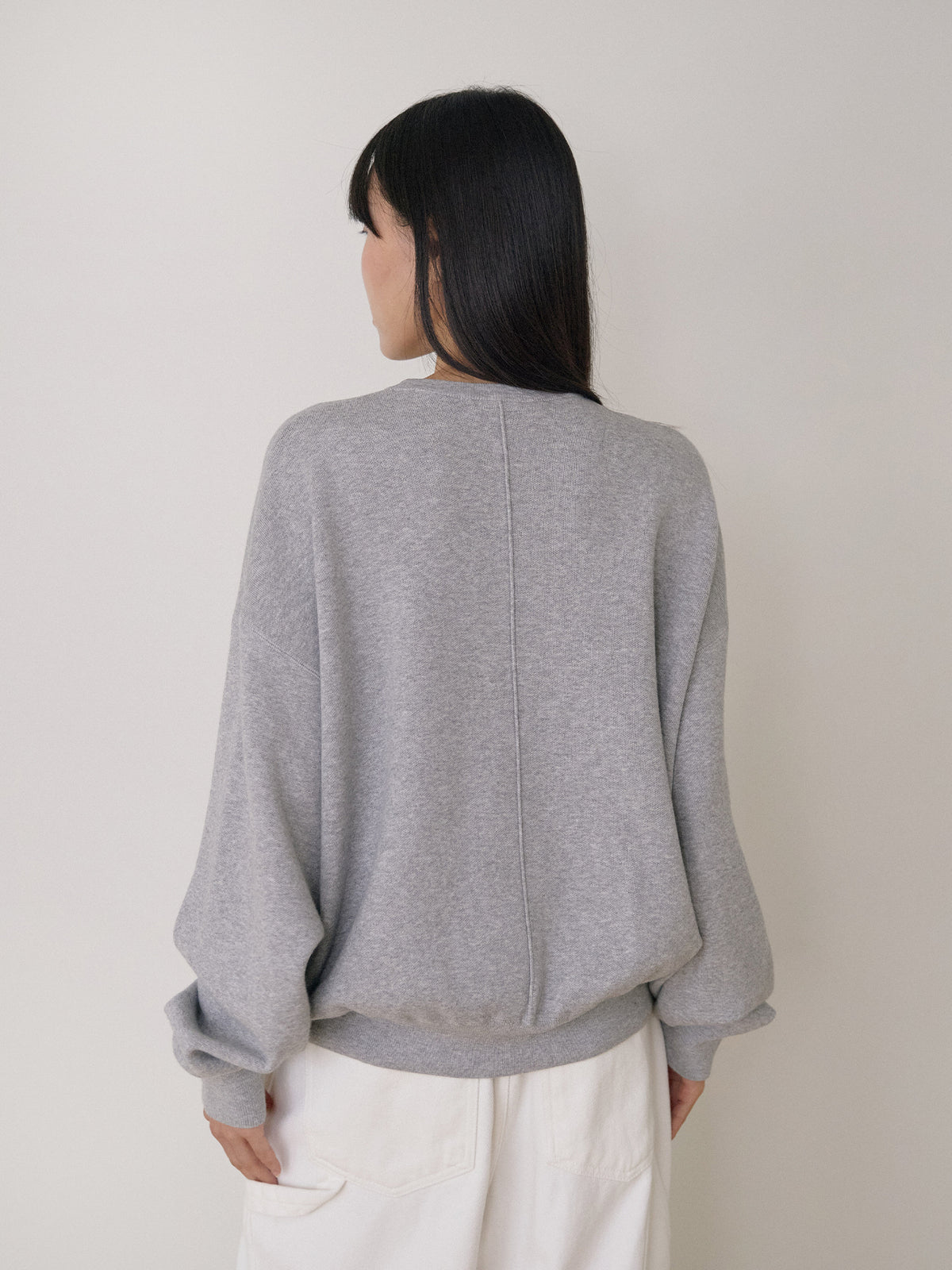 Ray Round Pullover - Gray 3