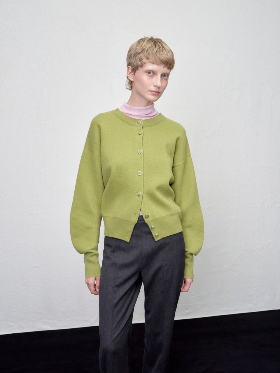 【ARIK. アリク AW】Asellus volume sleeve knit cardigan Pea Green