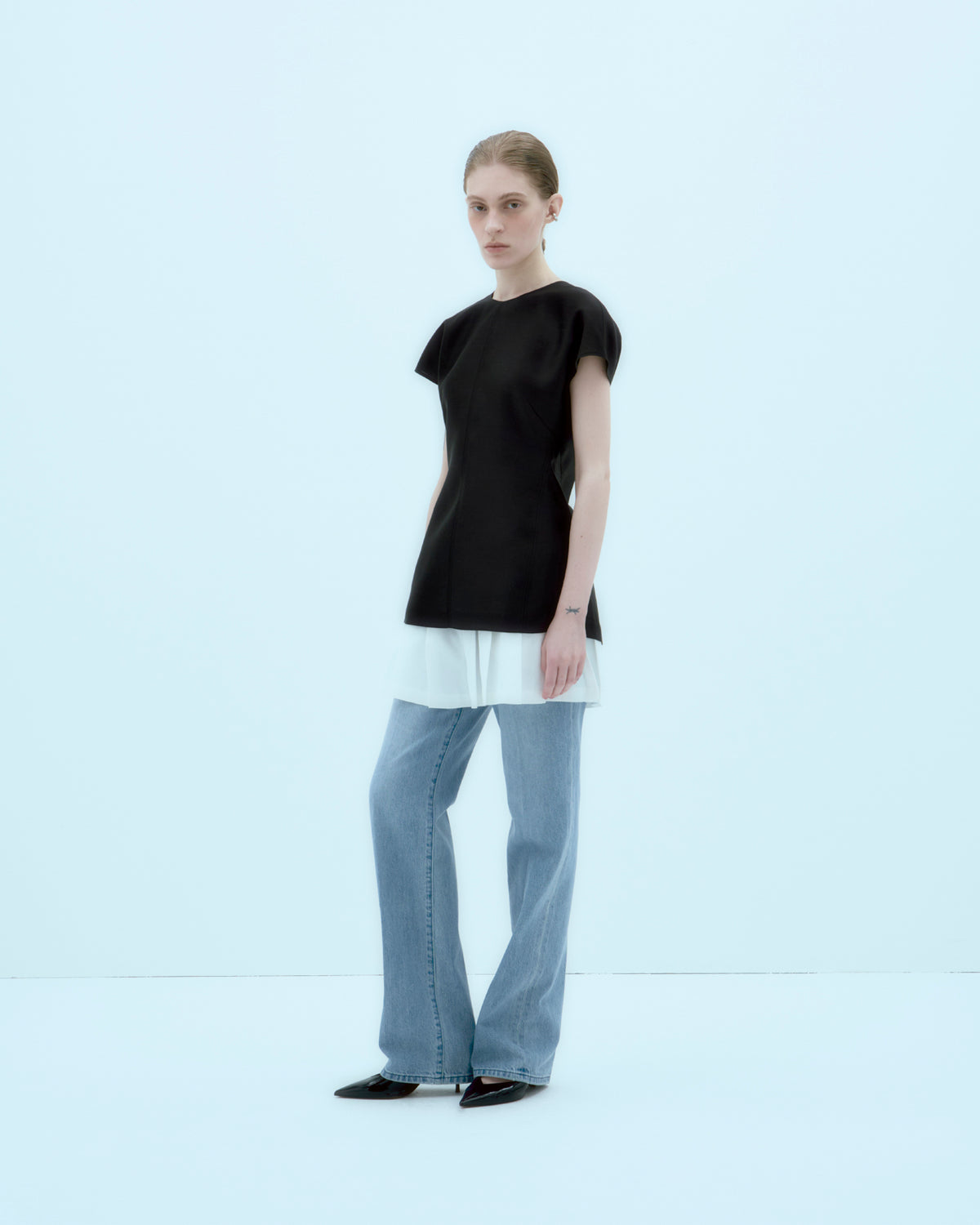 [ARIK.] [25SS] AIN silk blouse top Black