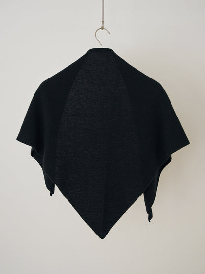 MARAN Triangle Scarf - Black 商品画像17/17