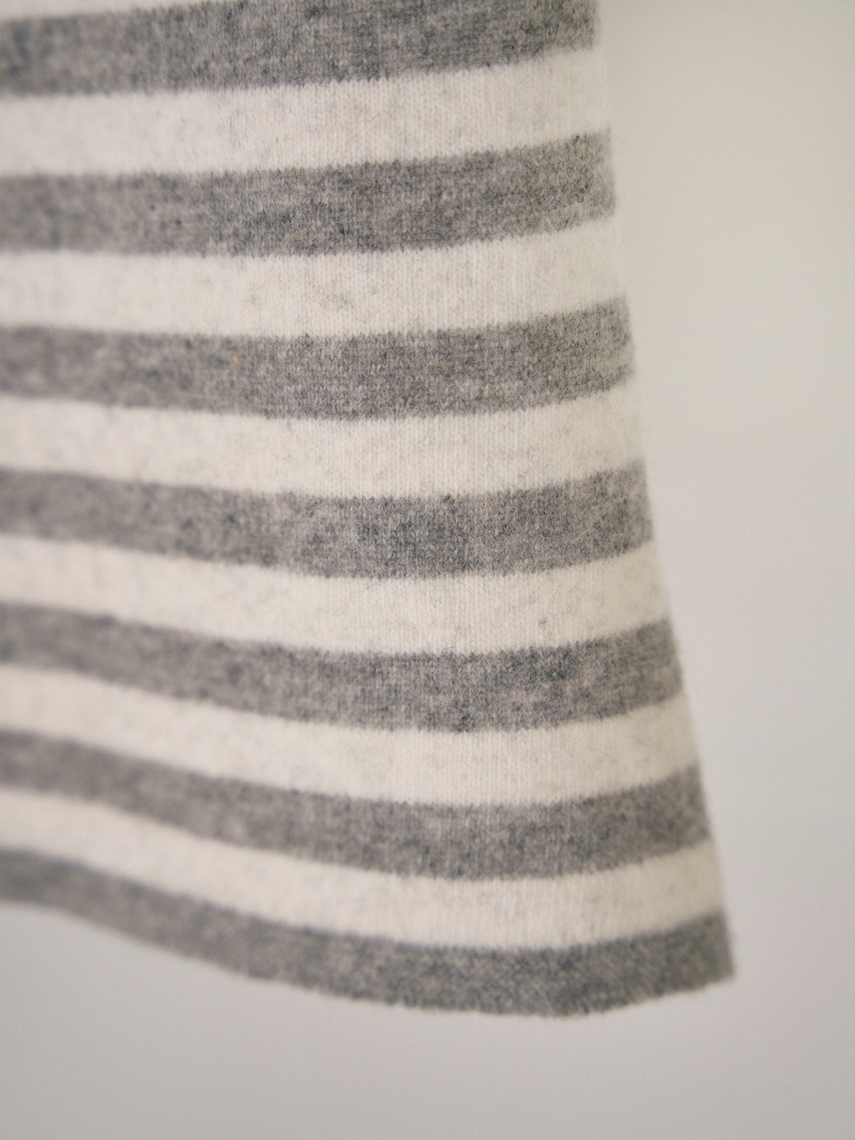 Stripe Square Scarf - Gray 11