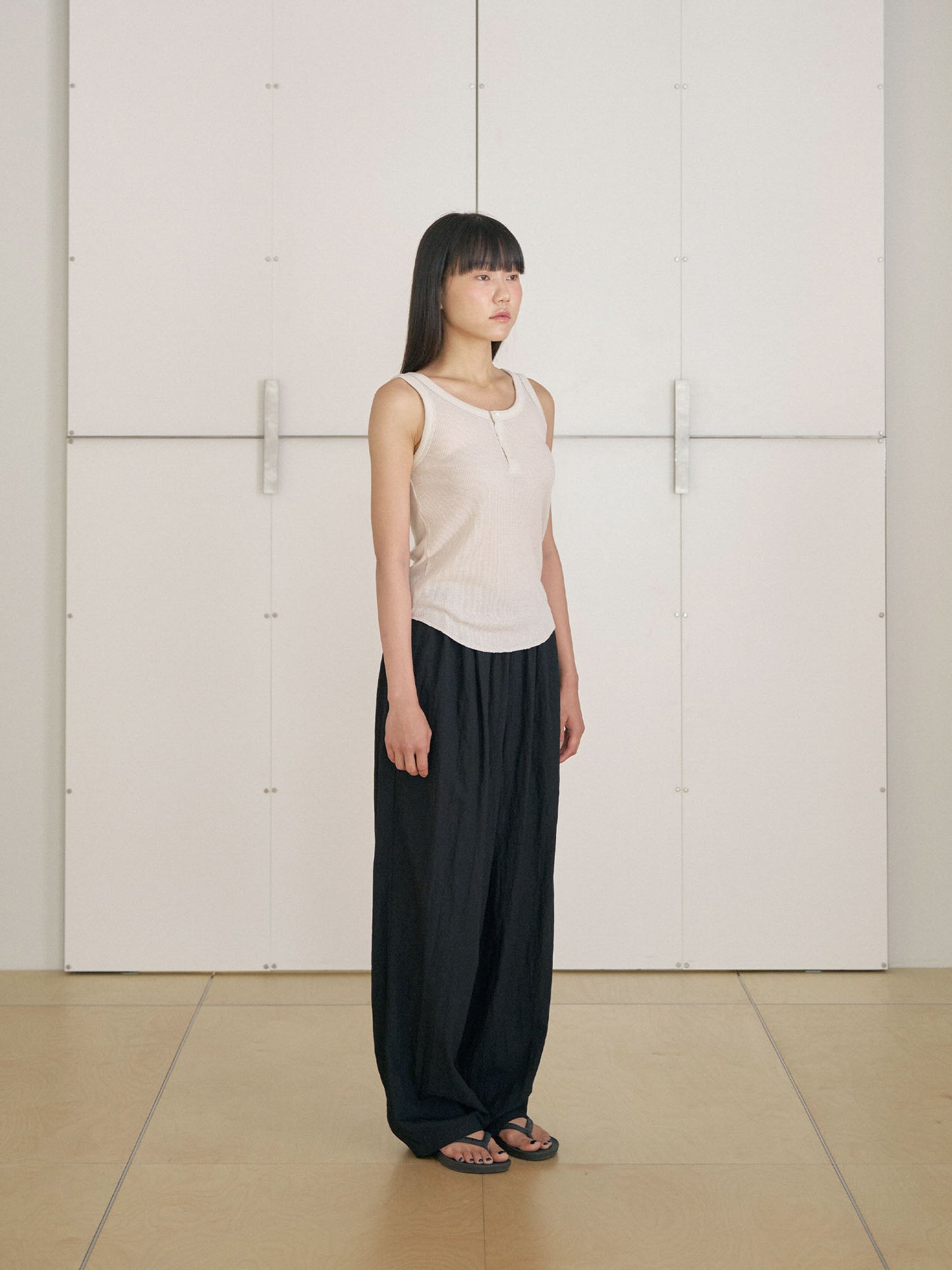 Waffle Button Sleeveless - Beige