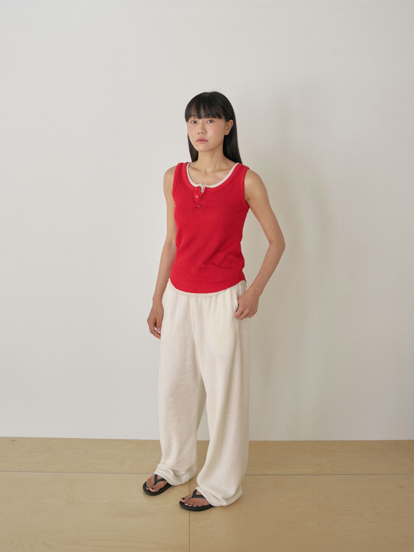 Waffle Button Sleeveless - Red