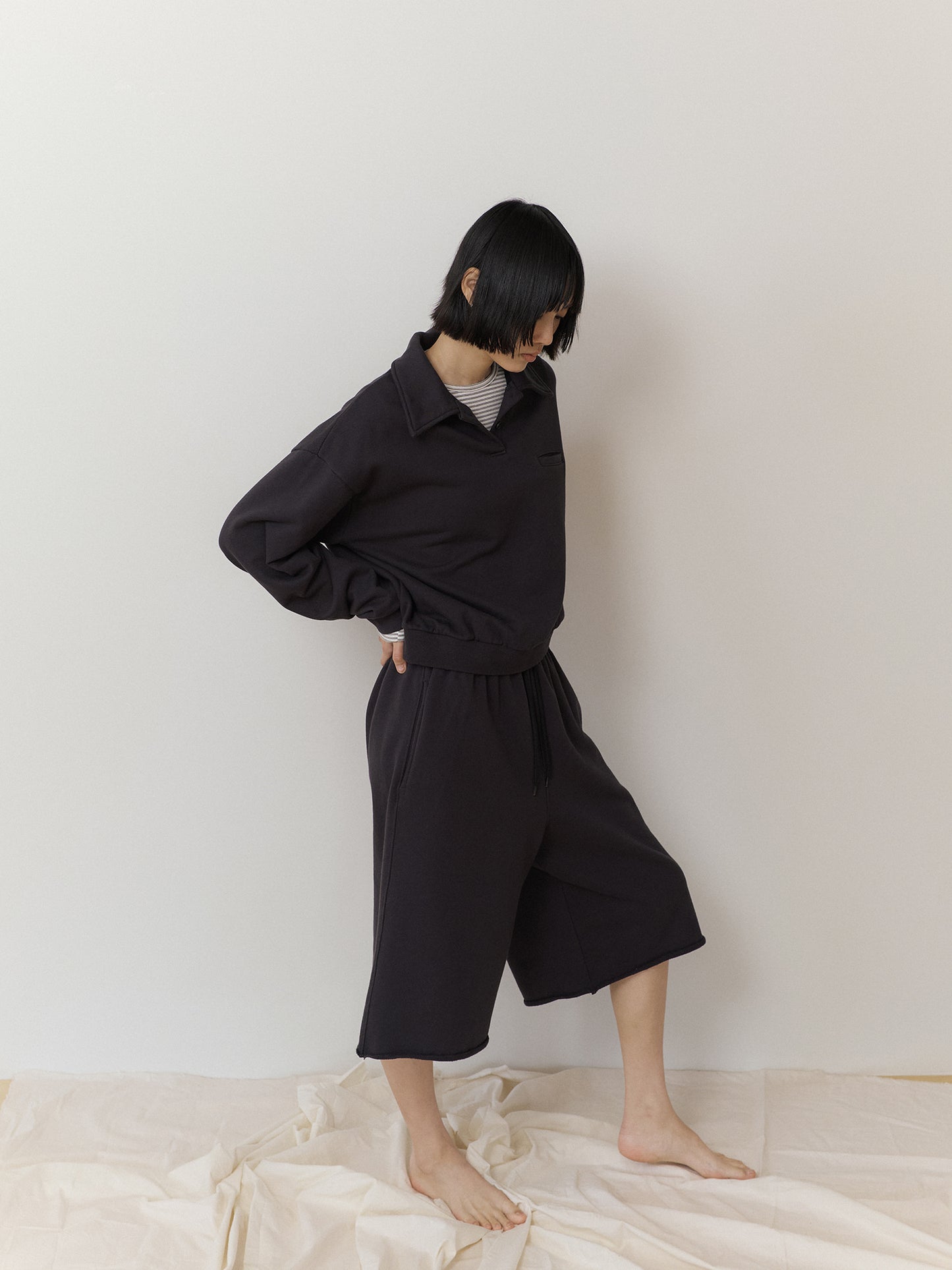 Cutoff Half Sweatpants - Charcoal