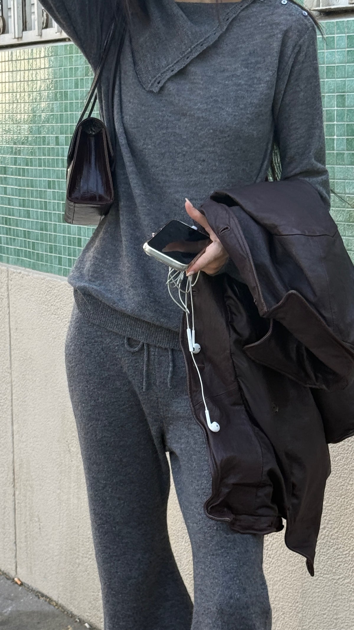Open-neck Knit