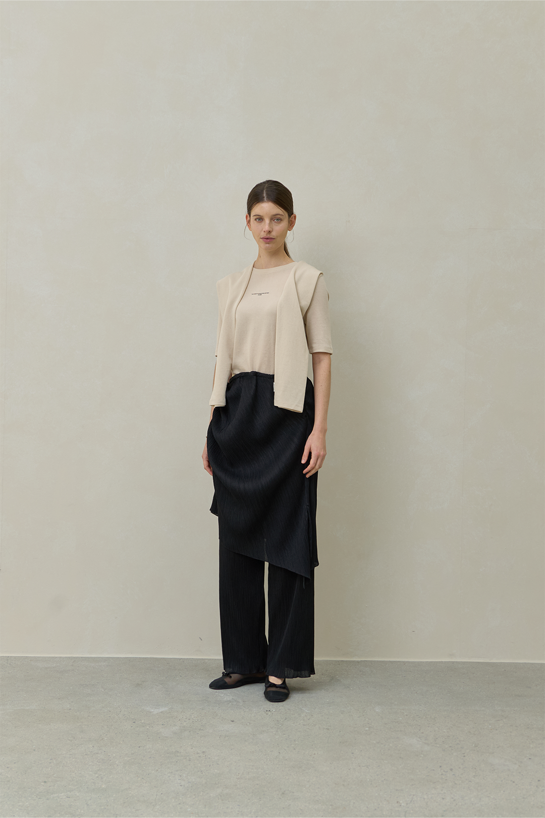 REODER) AVANT LAYERING TOP