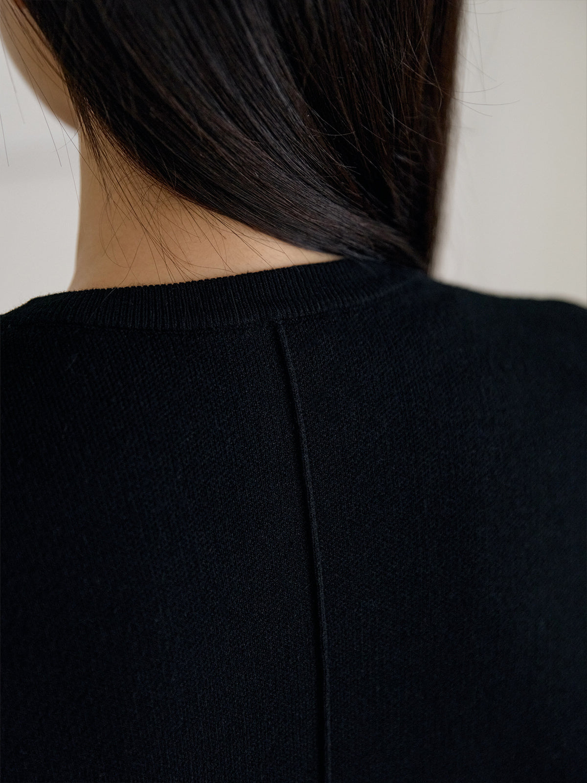 Ray Round Pullover - Black 12