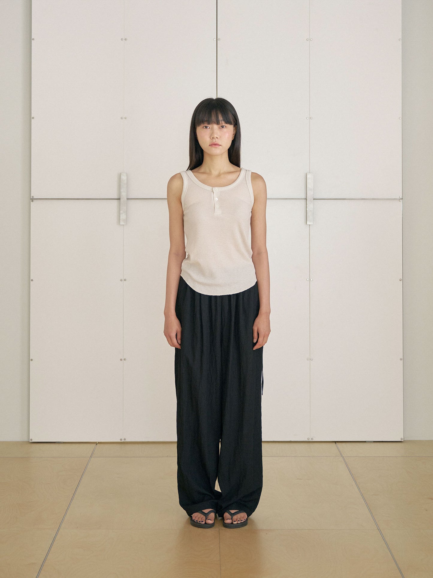 Waffle Button Sleeveless - Beige