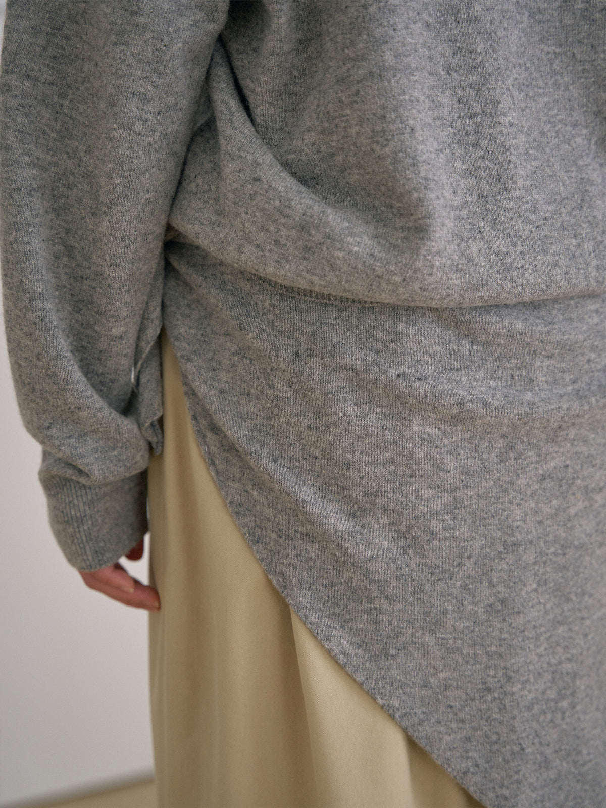 MARAN Triangle Scarf - Gray 商品画像16/21