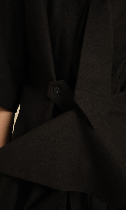 Bijo Point Short-Sleeved Shirts Black (Tie Version)