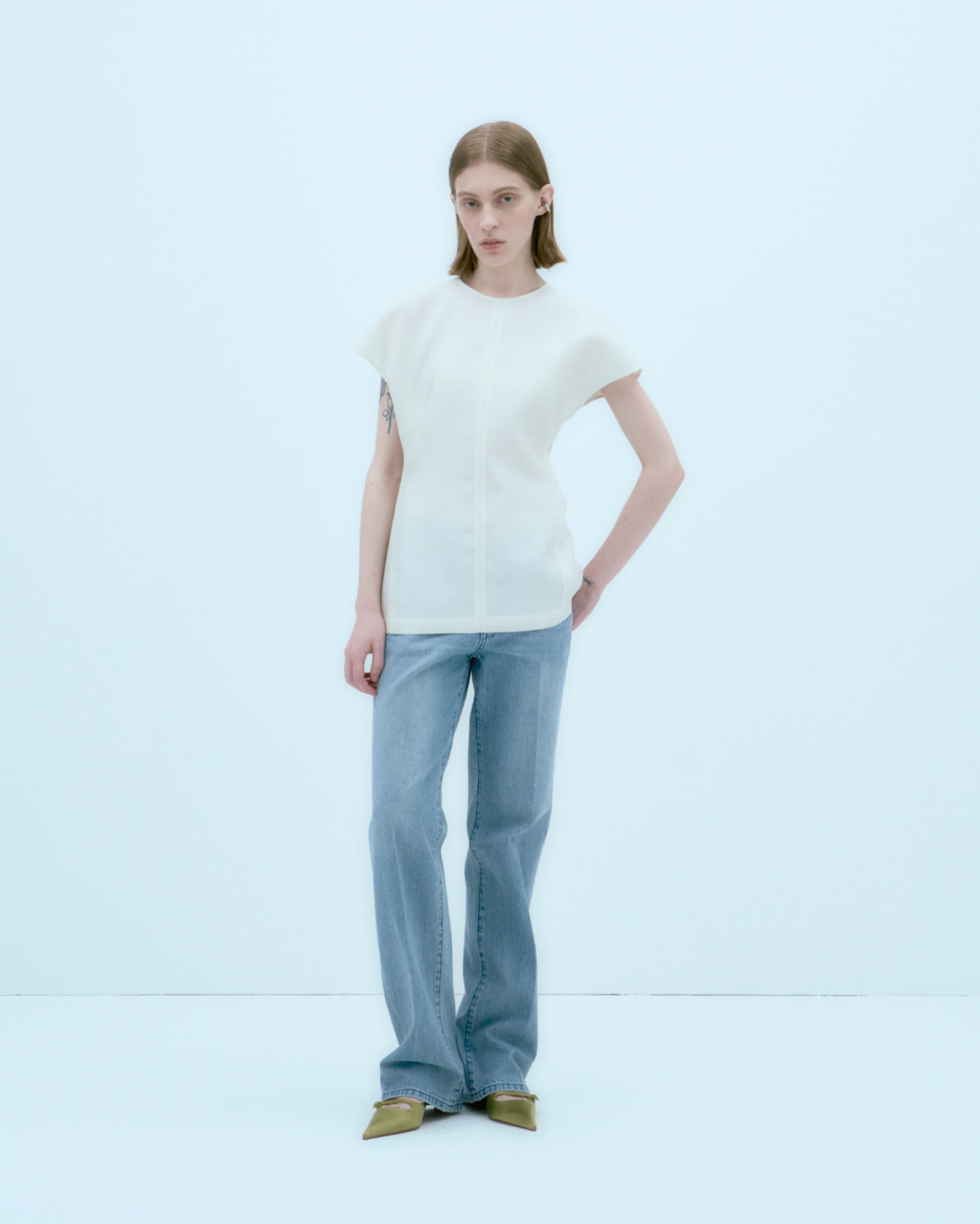 [ARIK.] [25SS] AIN silk blouse top Ivory