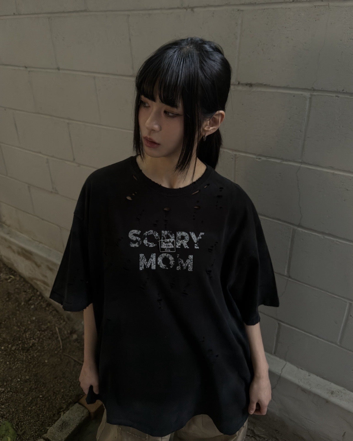 Sorry mom VTG tee BK