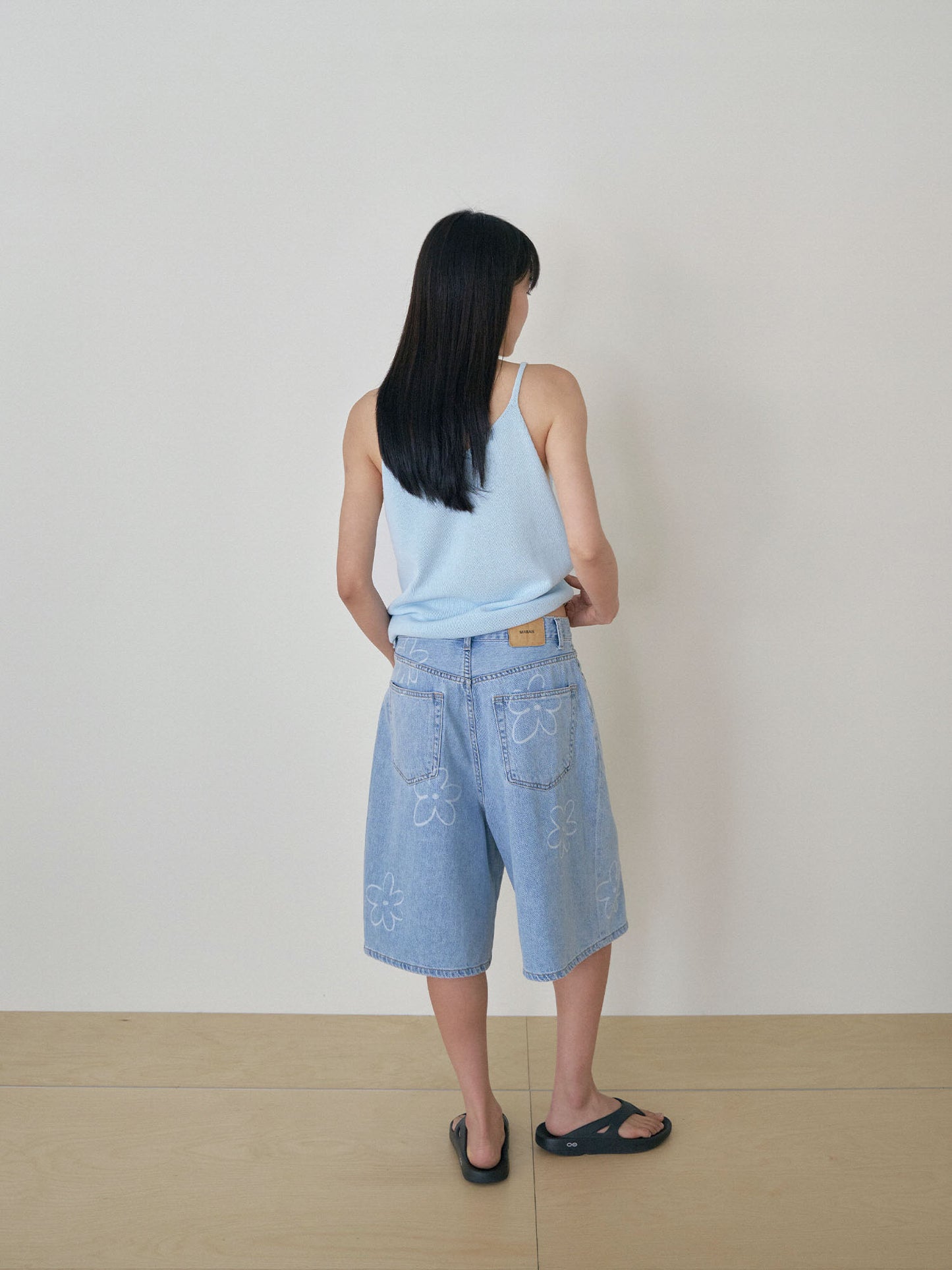 Flower Denim Shorts - Light Indigo