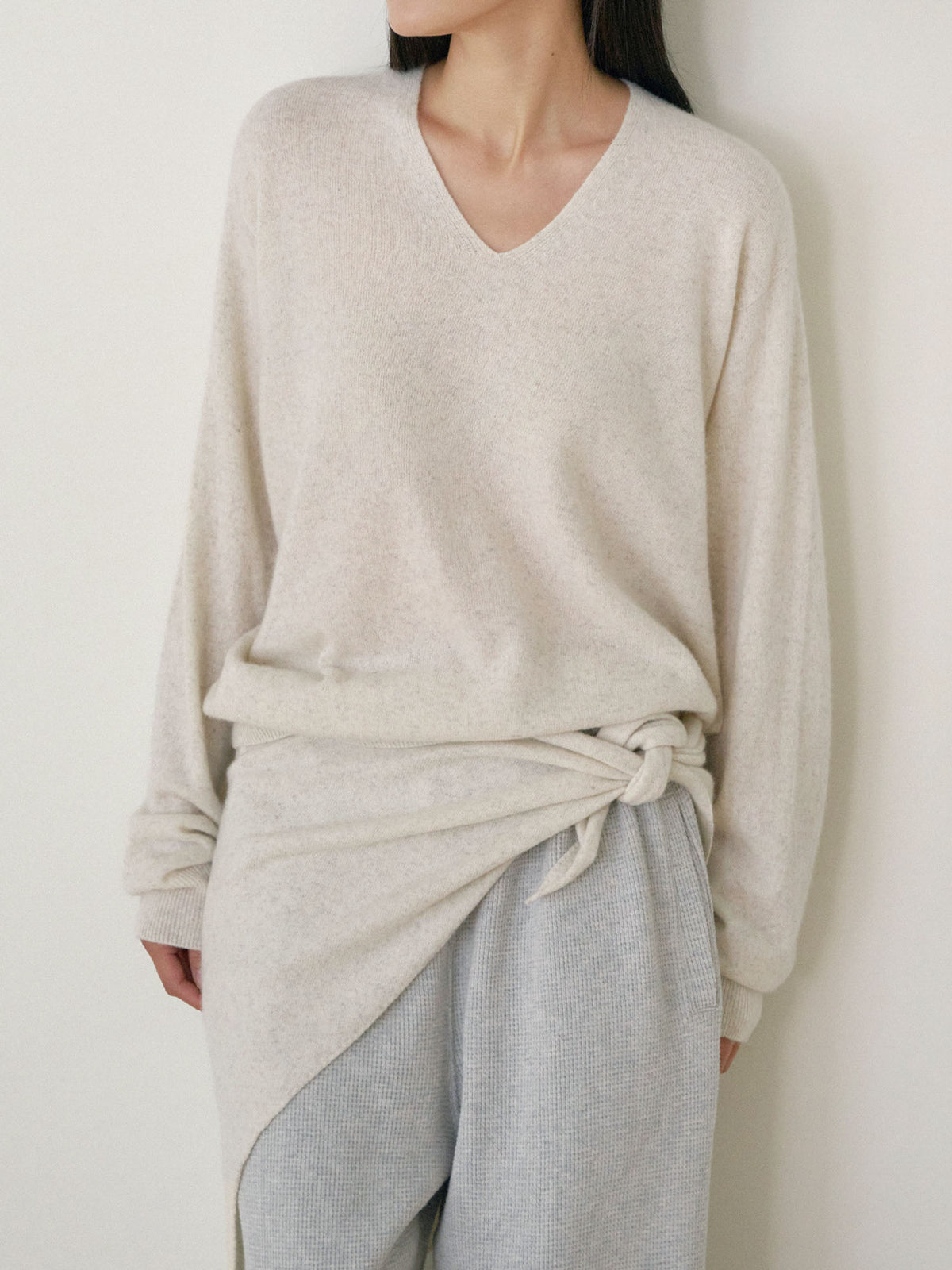 MARAN Cashmere Blend V-neck Pullover - Oatmeal 商品画像13/21