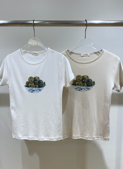 オリーブグラフィックTシャツ