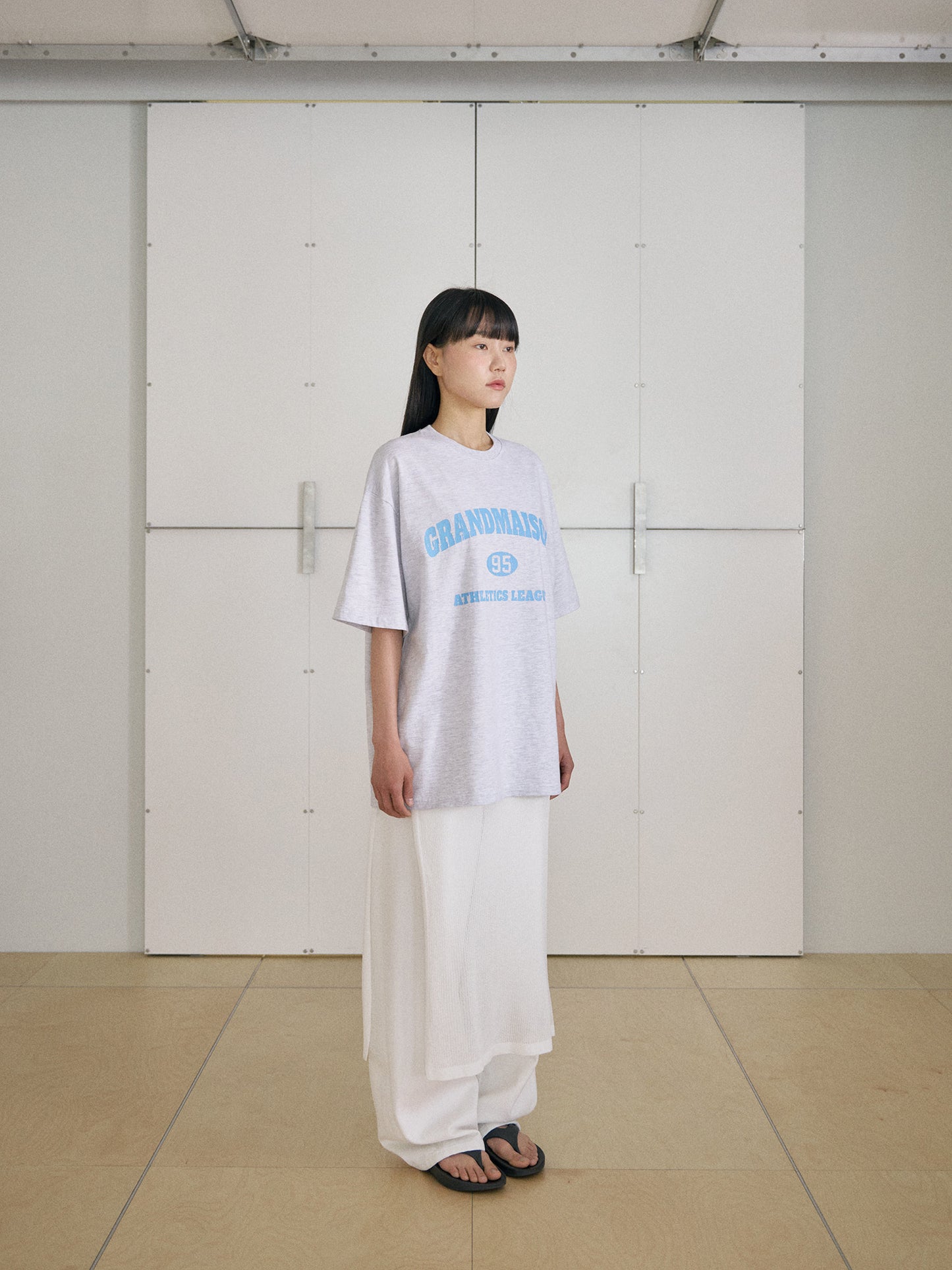 Crack Lettering Short Sleeve - Light Gray