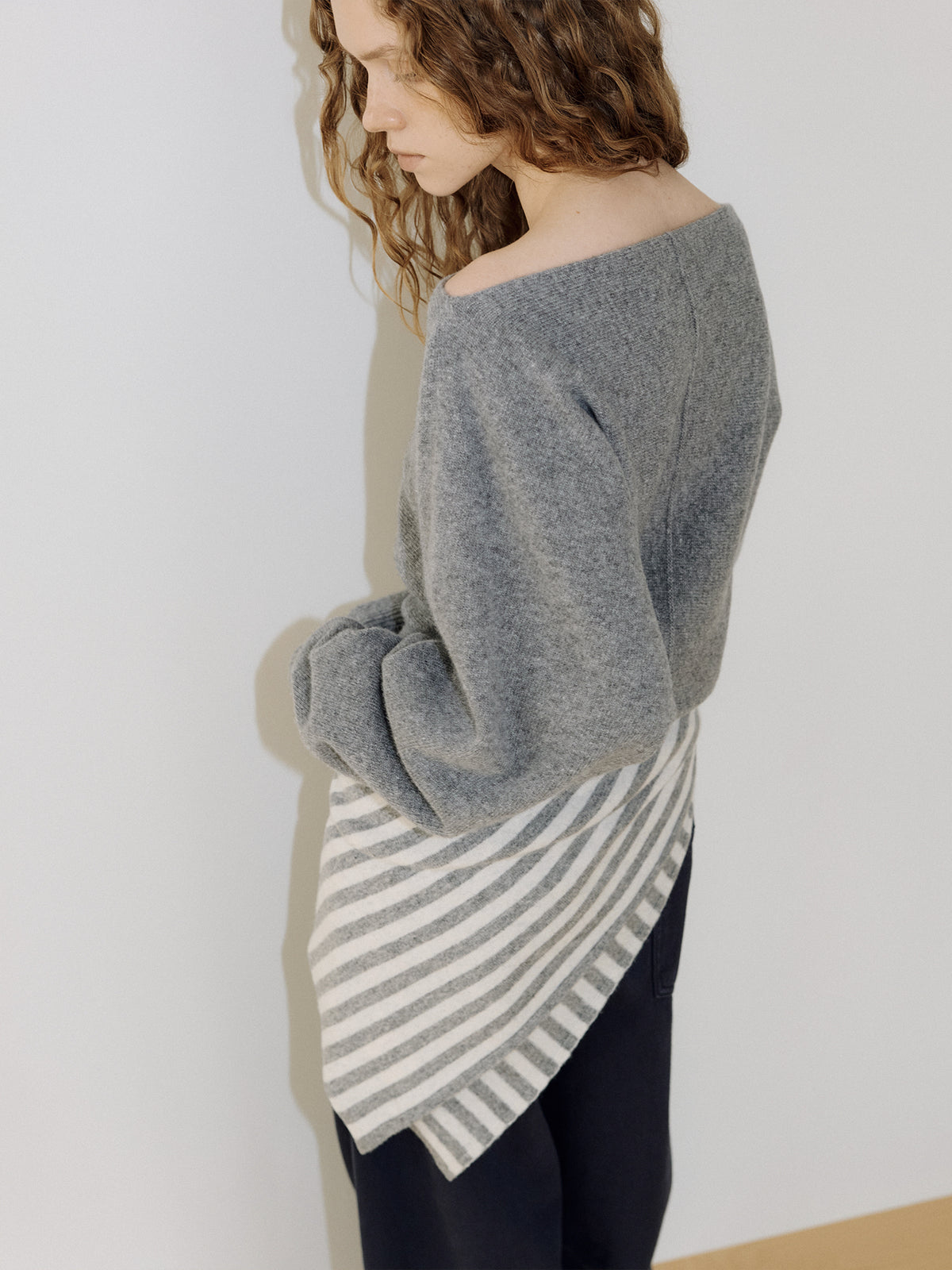 Stripe Square Scarf - Gray 3