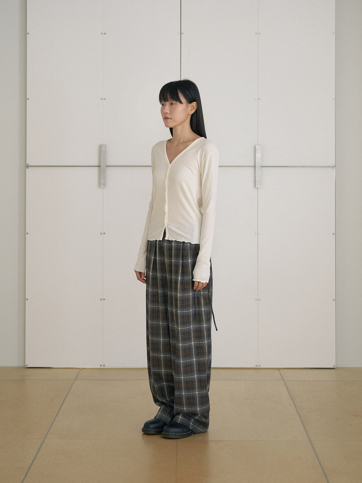 MARAN Wave V-neck Rib Cardigan - Cream 商品画像13/19