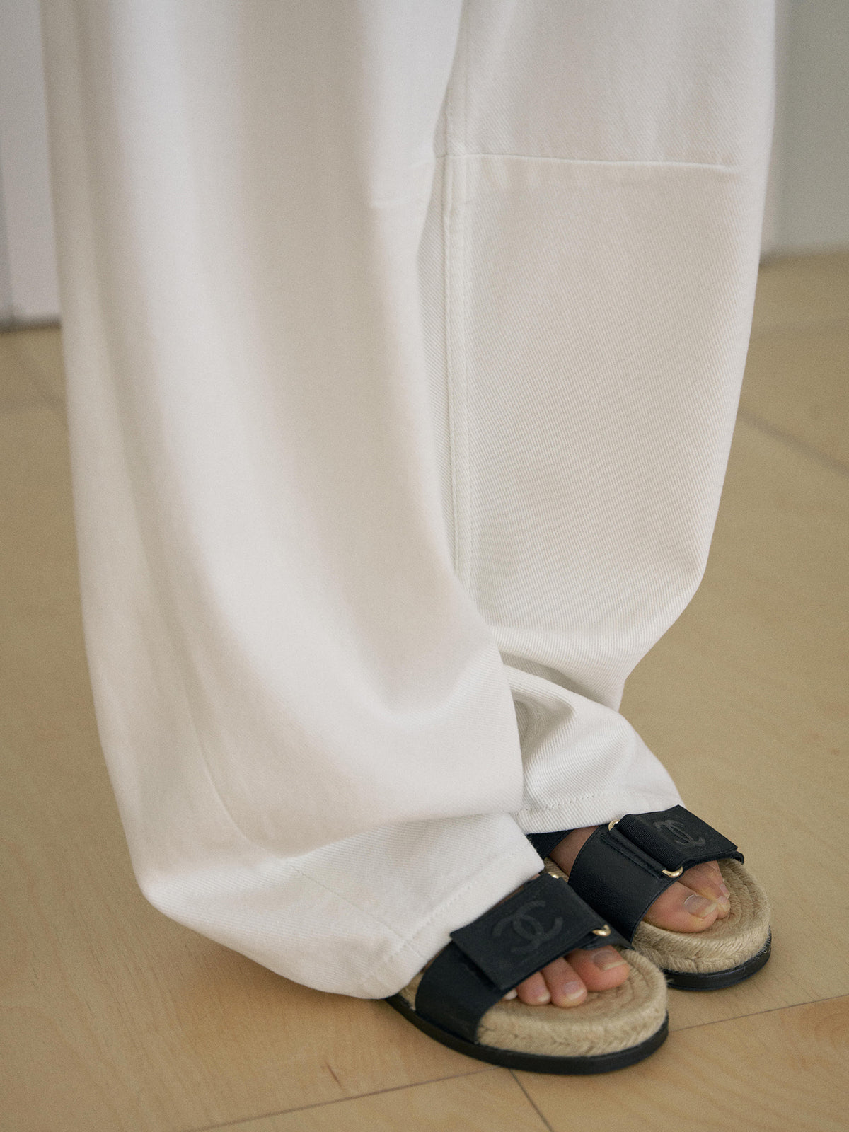 Curved Denim Pants - Ivory 11
